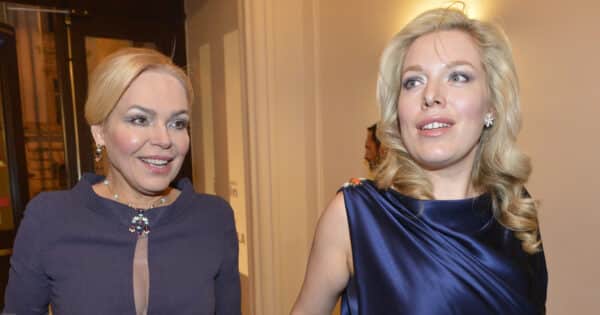 Co dnes dělá dcera Dagmar Havlové: Nina Smitová se stala uznávanou soudkyní. Smrt táty ji psychicky zlomila