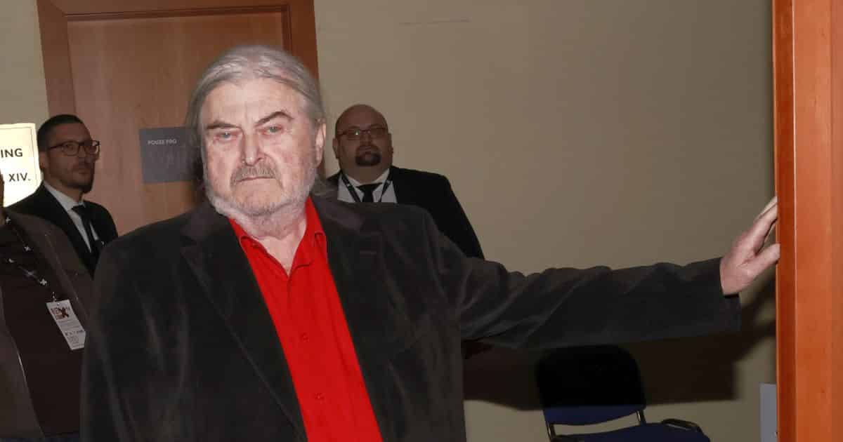 Vyměřený důchod je Františku Ringo Čechovi k smíchu. „Je to možná tak na tramvaj a aby člověk začal jíst psí žrádlo“