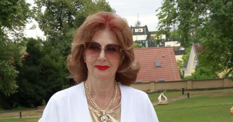Saskia Burešová
