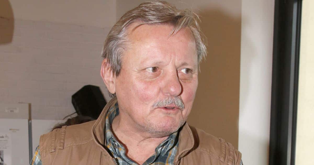 Svatopluk Skopal chtěl mít ze syna hokejistu, ten se ale viděl u filmu. František vyzařuje stejné charisma jako rodiče