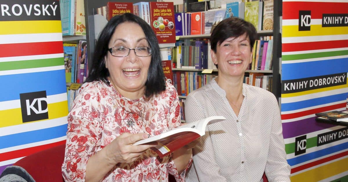 Zora Jandová má netradiční domov, který na první pohled odkazuje, že je jí rodina blízká. Navrhovala ho sama