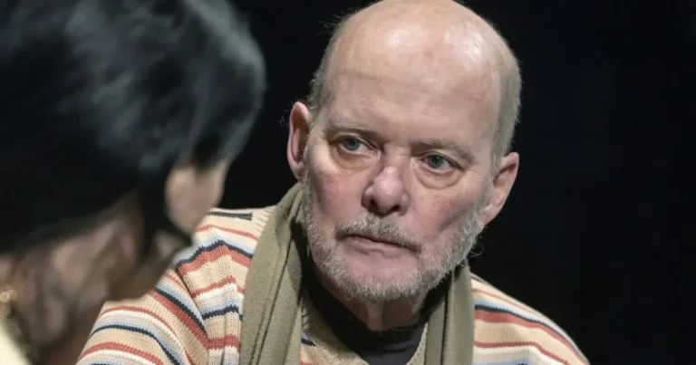 David Schneider v sobě nosí obrovskou bolest: Osud ho připravil o tátu i 14měsíční dcerku. Sebevraždu nikdy nevymaže z hlavy 1 david schneider tricko