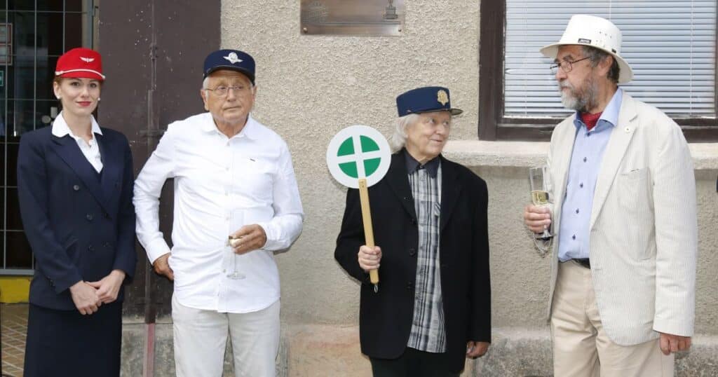 6325 jiri menzel vaclav neckar jaromir sofr