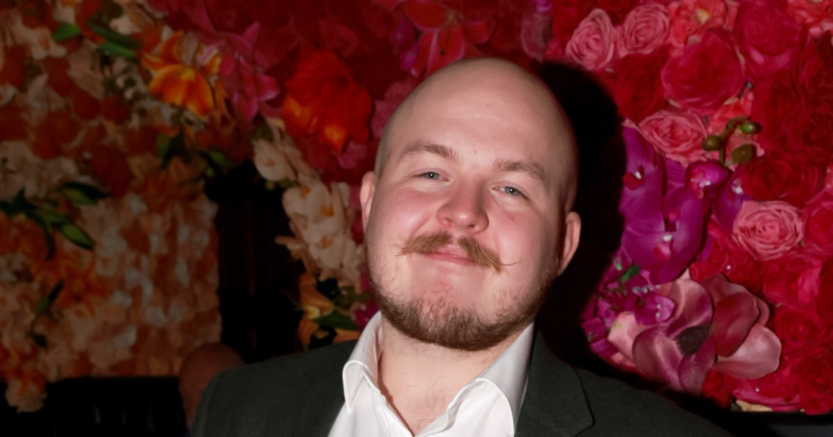 Jak žije syn Ivety Bartošové: Artur Štaidl zůstal u podnikání, dnes vlastní byt v Praze za 9 milionů korun