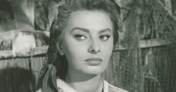 Talent a půvab v jednom balíčku: Sophia Loren i v 91 letech zůstává ikonou showbyznysu. Otec byl z urozeného rodu
