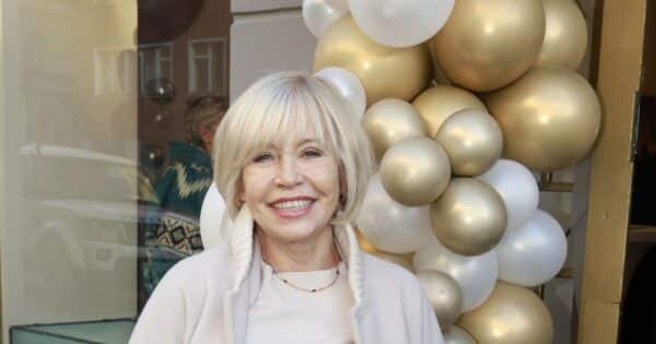 Jana Švandová své chalupě říká „Titanic“: Na pozemku o 4000 m² jí s manželem budovali 2 roky