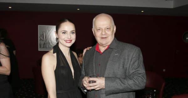 Jak dnes žije Bob Klepl: Domek za Prahou se stal útočištěm pro něj i jeho maminku. Nejvíc miluje vysávání