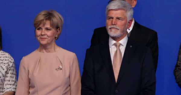 Oblékání Evy Pavlové očima odbornice: První dáma by mohla zapracovat na detailech