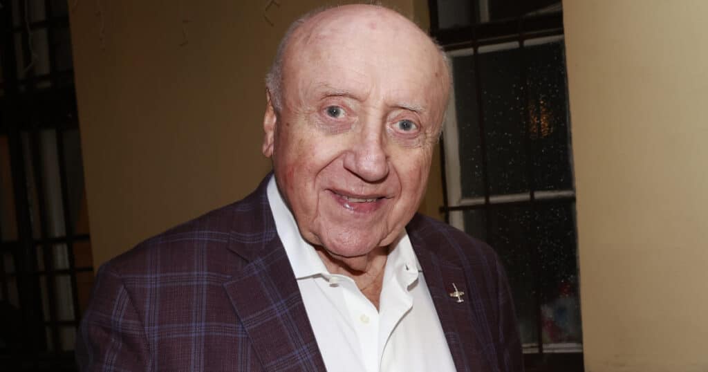 Felix Slováček v saku