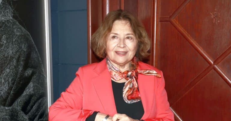 2307 emilia vasaryova