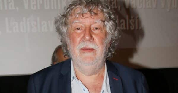 „Musím držet hubu, aby mi nesebrali i to, co mi dali,“ říká Zdeněk Troška. Důchod mu stačí tak akorát na skromný život