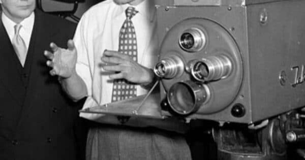 Nikdo mu neřekl jinak než Lola: Karel Postránecký se stal hercem náhodou. Po soudu už si ani neškrtnul