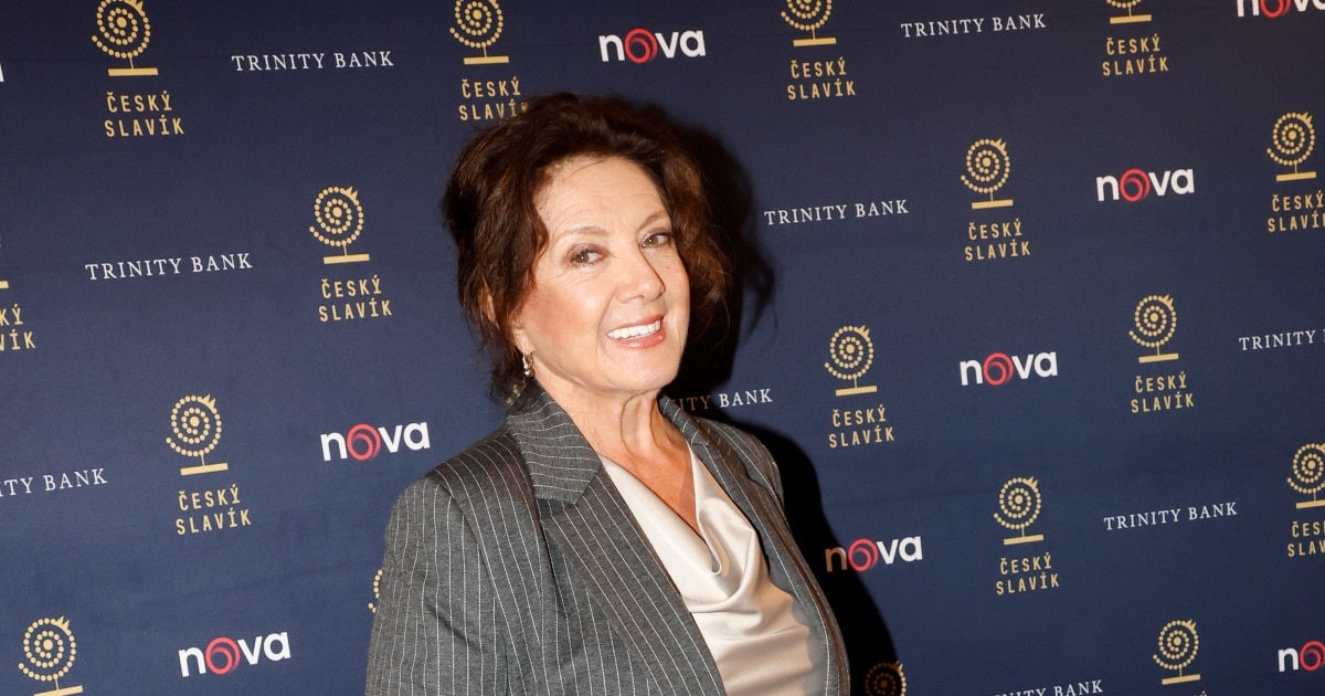 Marie Rottrová opustila byt 3+1 a koupila pozemek s rozpadlým domkem. Na něm vybudovala sídlo podle svých představ