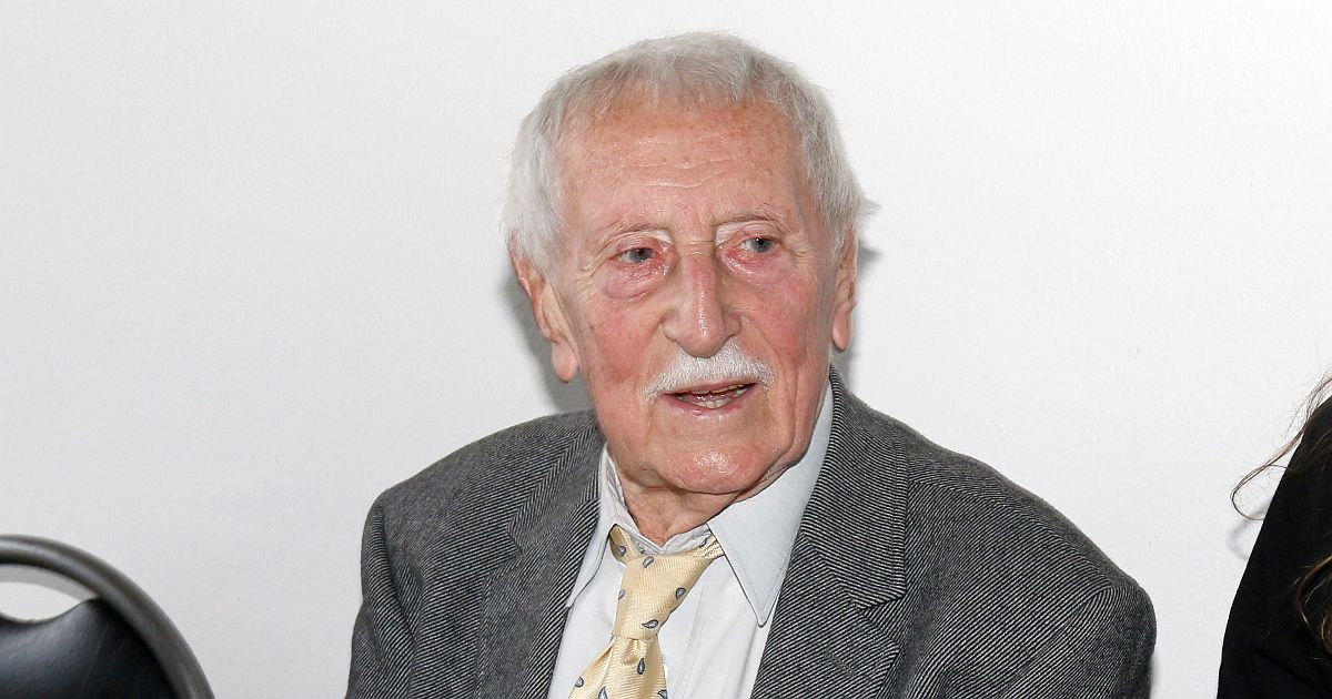 Lubomír Kostelka hrál s tváří poznamenanou tragédiemi. Syna vychovával sám, bratr mu zemřel na svatbě dcery