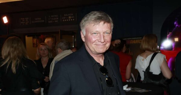 Laurinovou vystřídala Vondráčková a nakonec skončil s letuškou. Herečky prý nejsou nic pro něj