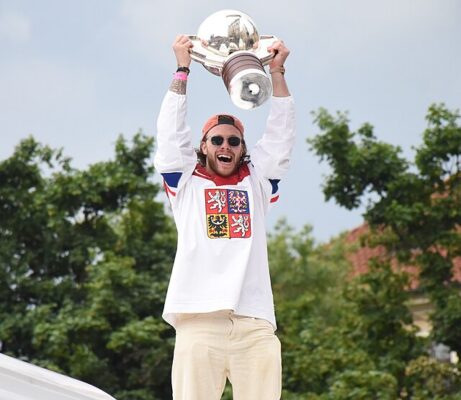 Nejbohatší české celebrity současnosti. Pokud uspějete, patříte k úzké skupině zasvěcených