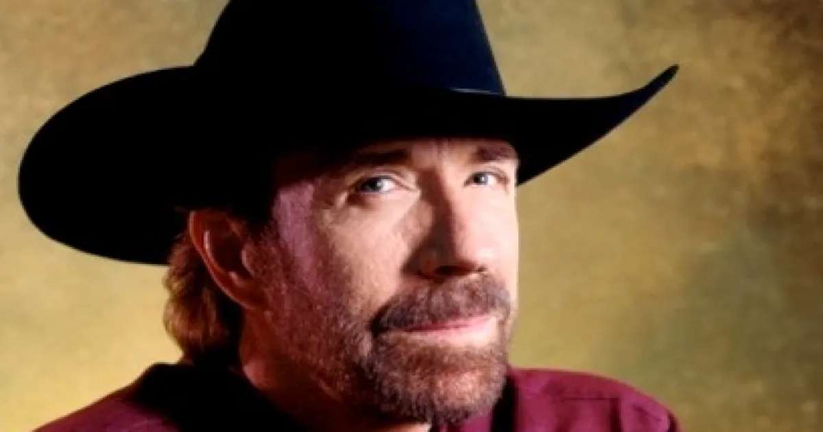 Chuck Norris: První manželka měla české kořeny, kvůli nevěře ale manželství nevydrželo. Roky pak nevěděl, že má nemanželskou dceru