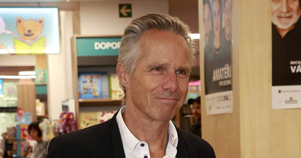 S kým žije Janek Ledecký: Jeho dluhy dceru slavného hokejisty neodradily, po jeho boku je už přes 30 let