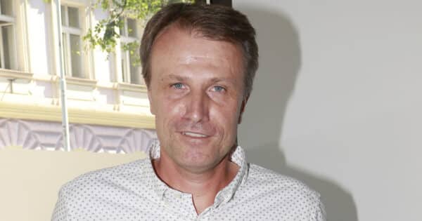Patnáct let bavil diváky v Kolotoči, pak dobrovolně odešel. Pavel Poulíček dnes řídí byznys po boku miliardáře Dědka