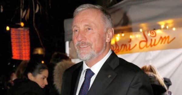 Dvanáct chemoterapií a stále vtipkuje. Mirek Topolánek prozradil, co ho drží nad vodou