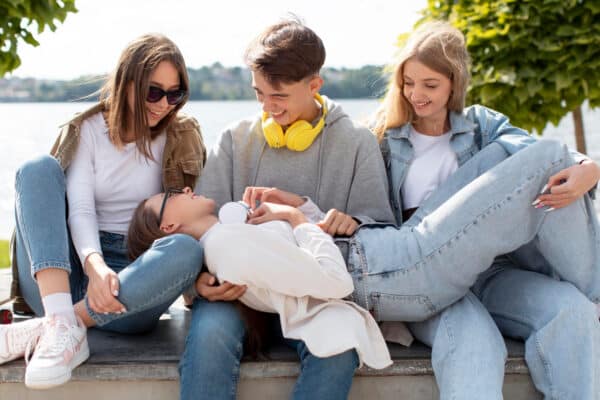 Mluva mladé generace. Jednoduchá slova, která ale většina dospělých plete