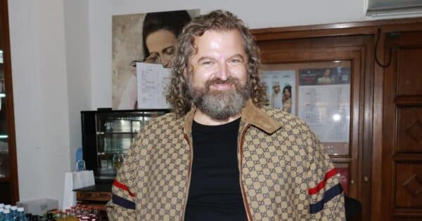 Obyčejný dům, neobyčejná zahrada. Josef Maršálek pěstuje 30 druhů rajčat, zeleninu sklízí skoro celý rok