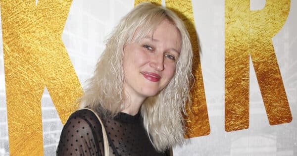 Gottova dcera Lucie se vzdala slavného příjmení. Prodává oblečení a snaží se žít jako obyčejný člověk