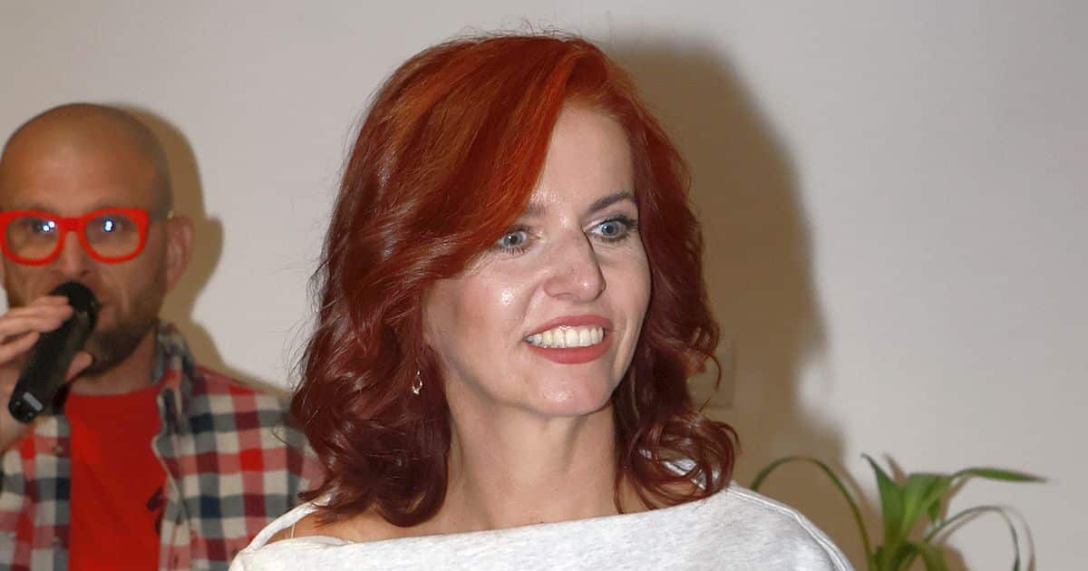 Žádný mramor, žádný luxus. Nora Fridrichová bydlí v bývalém klášteře a sbírá starý nábytek