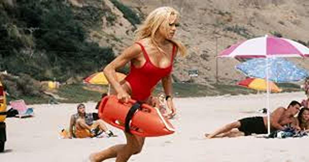 Bruce Willis ji chtěl za ženu, ona ho po měsících opustila. Hvězda Pobřežní hlídky Brooke Burns zmizela z obrazovek, dnes žije klidný život