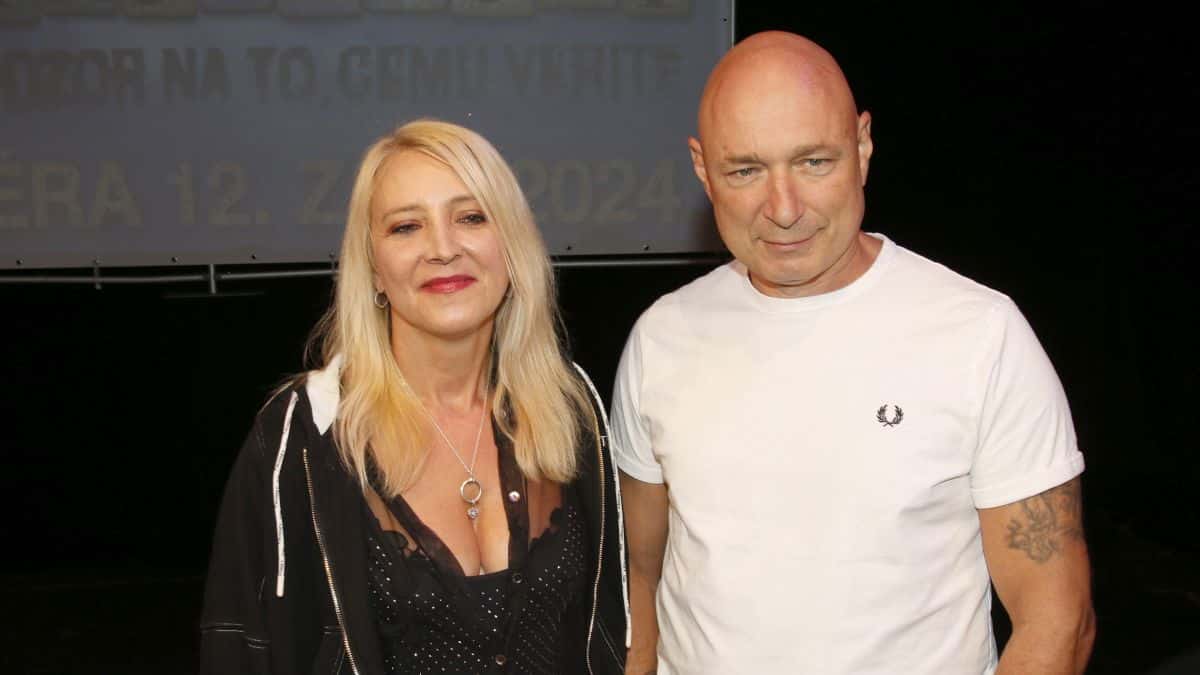 Fanoušci řeší Landovu fotku s manželkou po 36 letech manželství. Mirjam Landa vypadá, jako by se vyhýbala času