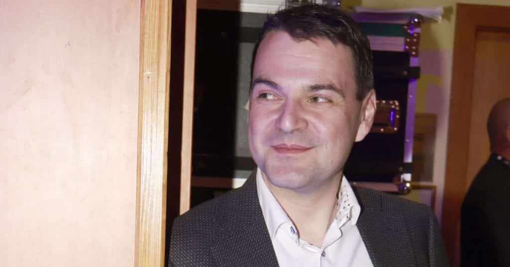 9705 petr macinka