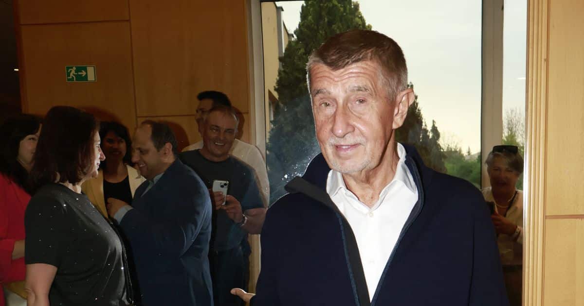 Babiš přišel do televize v mikině a teniskách. Stylista slavných nešetřil slovy, tohle prý překročilo hranici