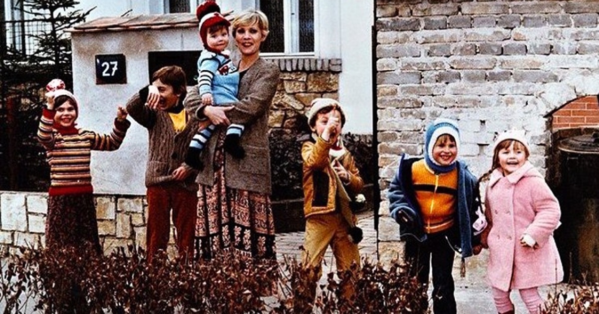 Kačenka zmizela, ostatní se po 44 letech sešli na pivu. Dětští herci ze S tebou mě baví svět prožili po filmu těžké chvíle