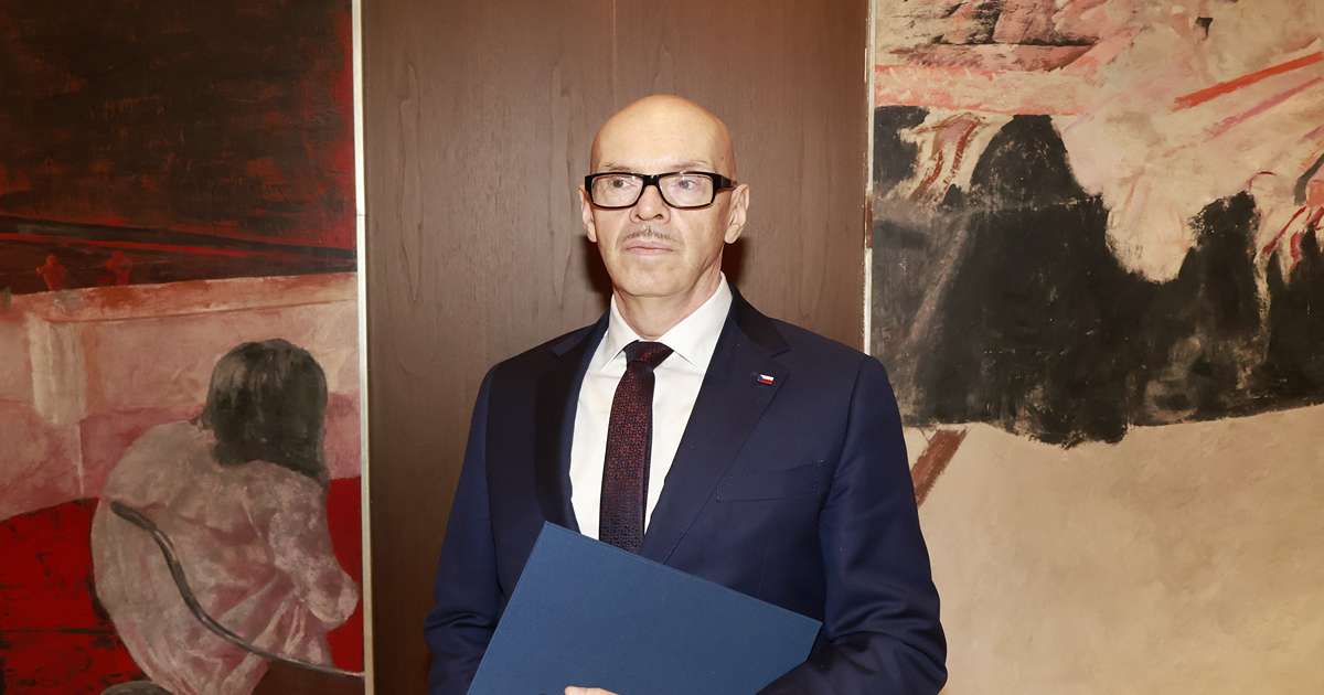 Jak bydlí Oto Klempíř: 8 let žil po ubytovnách, dnes má za Prahou dům s francouzskými okny