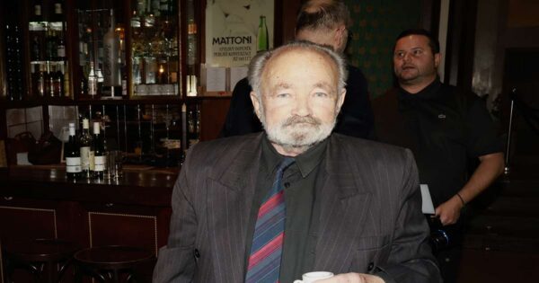Hraní je moje poslání, bez něj bych umřel. Hrušínský po dvou nádorech odmítá odejít z Ulice, partnerka zoufá