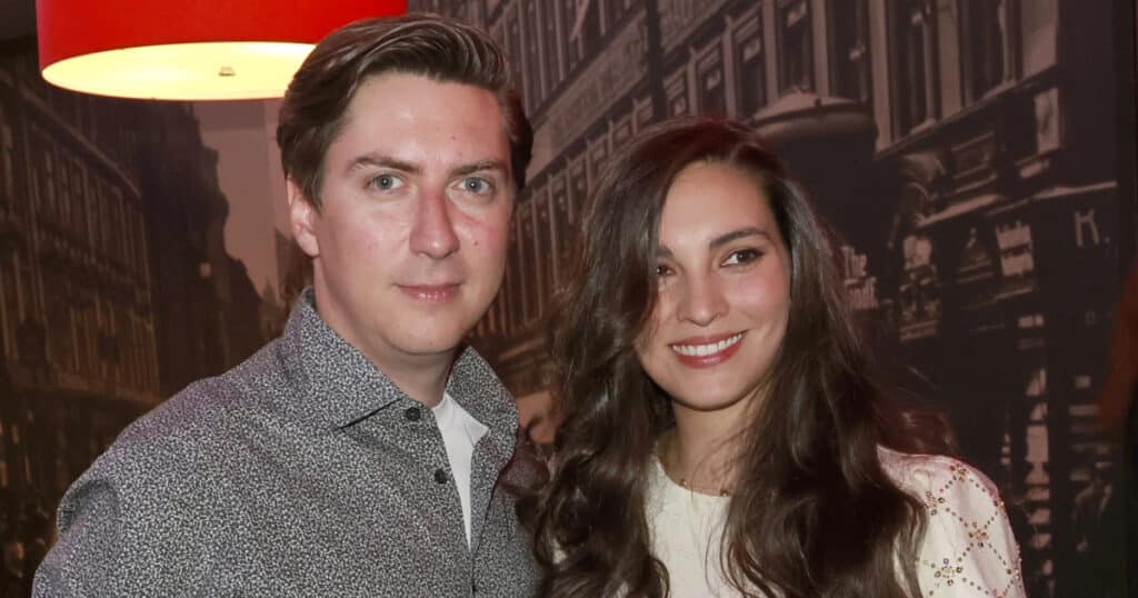 sara affasova martin donutil