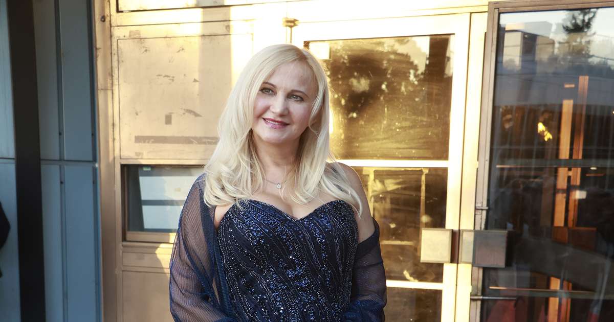 Šárka Grossová chtěla miliony, po smrti manžela jí údajně zbylo 170 Kč. Luxusní vilu u Prahy nikdo nechce