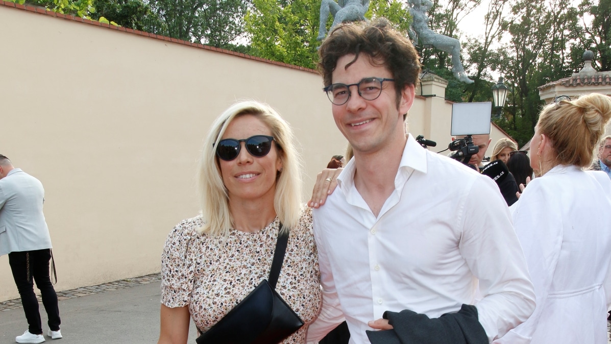Žádná fotka, žádné video, žádný Instagram. Adamczykovi ukryli syna před celým Českem a vysvětlili proč