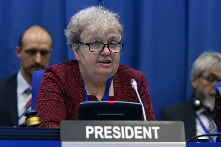 dana drabova at the joint 8th and 9th review meeting of the contracting parties to the cns 02011461