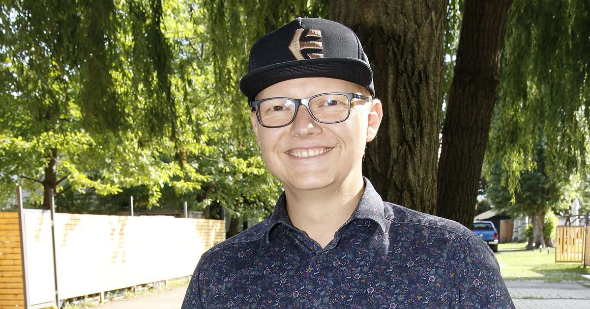 Obídky v restauracích, úzkosti a nespavost. Exmoderátor Drahoňovský popsal roky, které ho zničily