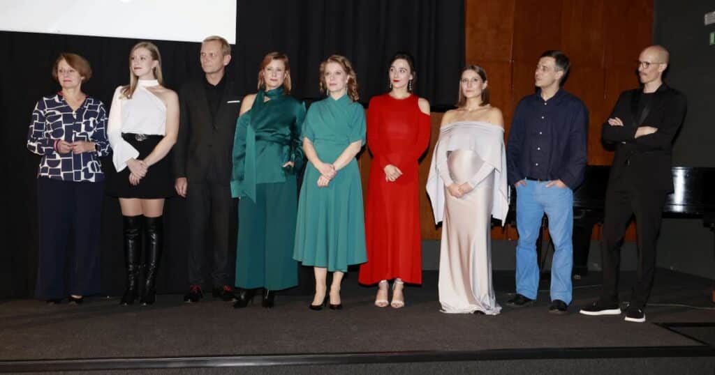 jan zadrazil eliska basusova hanusova jitka schneiderova monika zoubkova anna tomanova nikol heinzlova jaromira milova ondrej volejnik vojtech strakaty