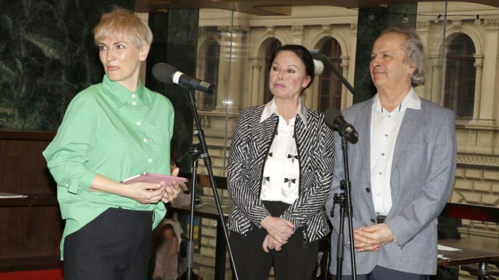 lenny trckova nada dvorska vaclav hudecek eva hudeckova