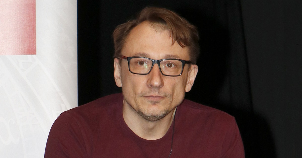 Vyučil se číšníkem, smazal si sociální sítě a dnes sbírá odpadky v lese. Petr Stach z Ulice oslavil 52, spí pod širákem a je spokojený