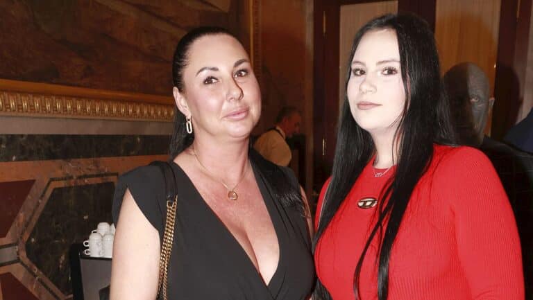 andrea kasparkova natalie burdova