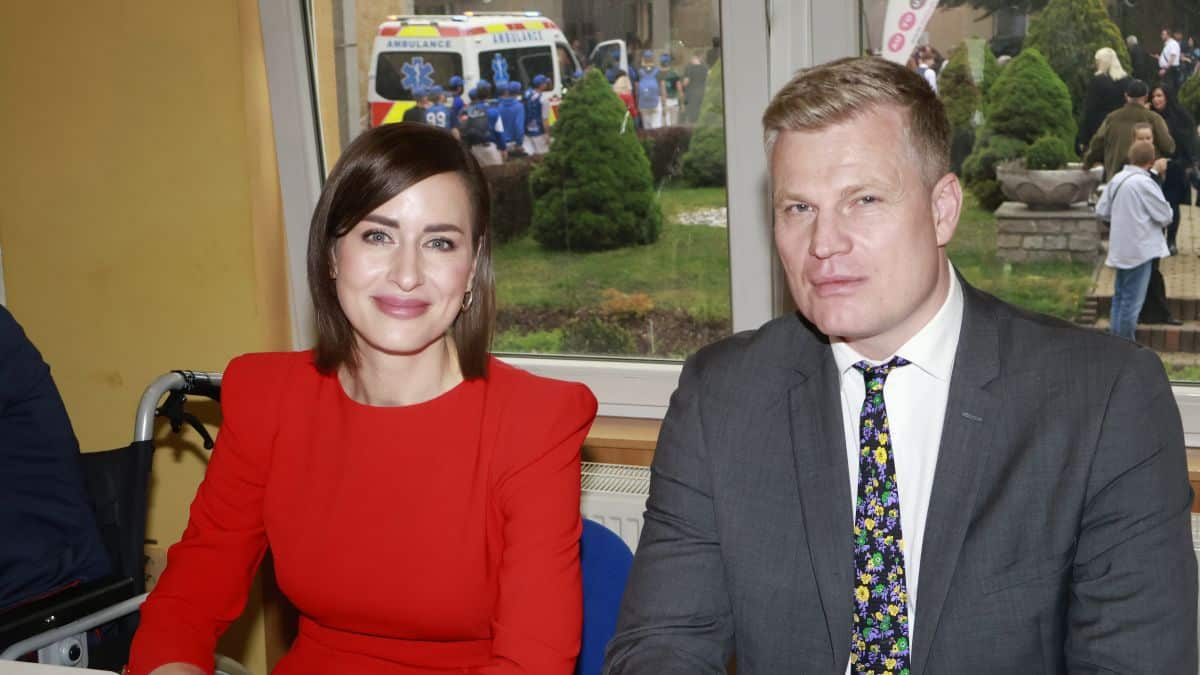 Filip Turek předjížděl kolonou a srazil se se sanitkou. Řidič skončil v neschopnosti, Turkovi teď hrozí rok vězení