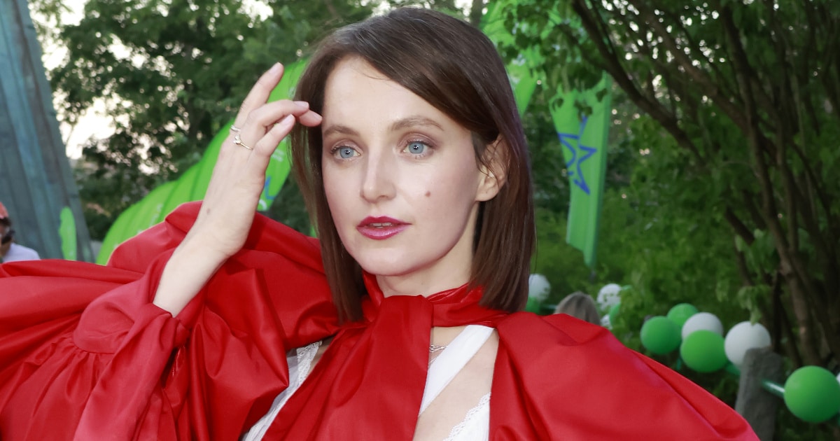 Rádia hrají Boky jako skříň od Farné na černo, říká žena, která píseň napsala. Kaňok za hit nedostala ani korunu