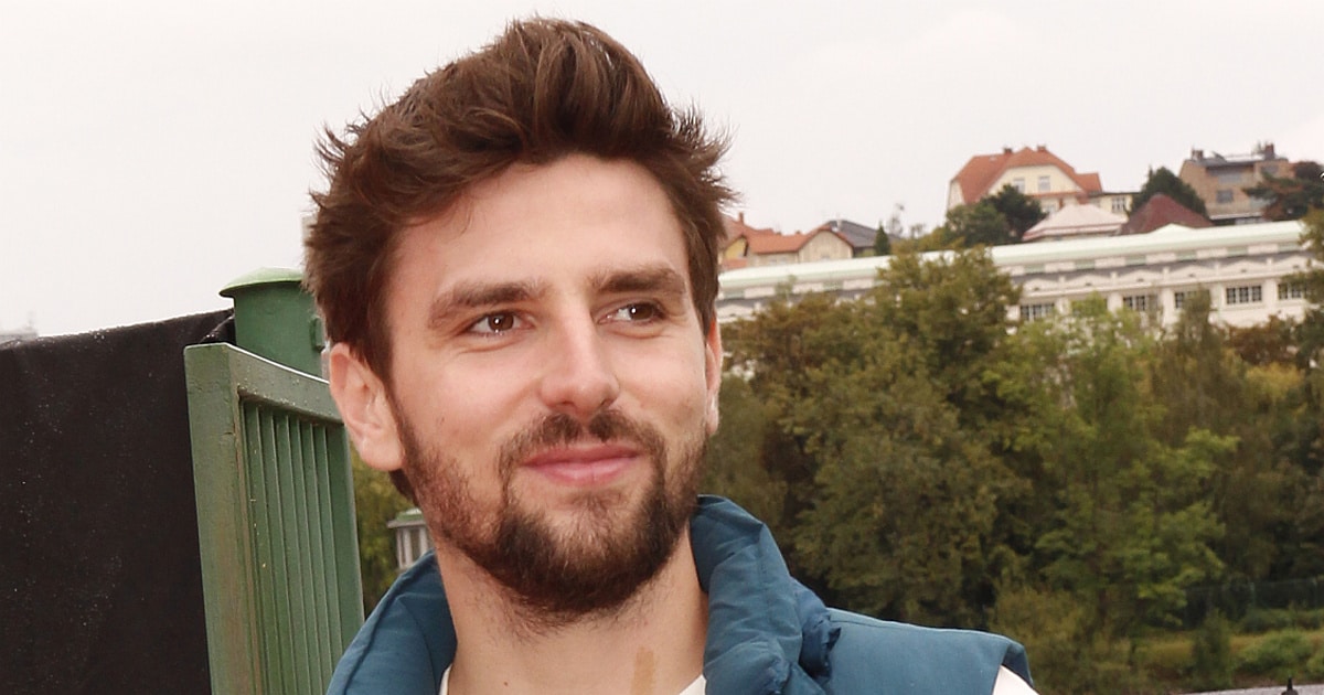 Matějovský zastavil na D5 a s malým hasičákem z kufru běžel ke kamionu v plamenech. Pak napsal vzkaz všem řidičům
